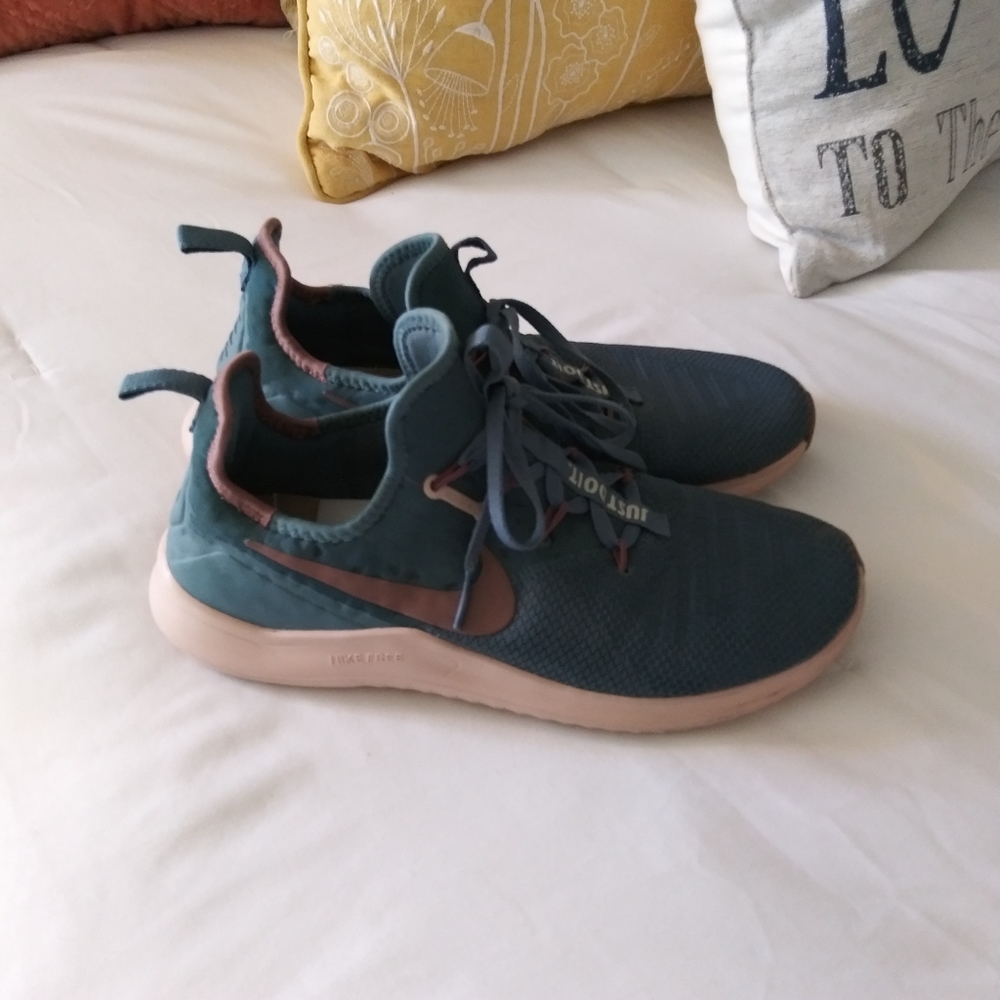 Nike free - Picture 3 of 6